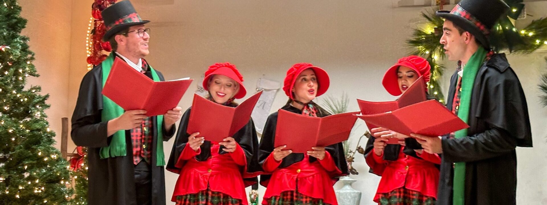 Charleston, SC Christmas Carolers | Charleston & Savannah holiday music choir