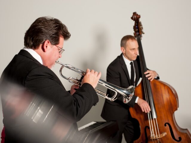 ive jazz duo and trio performing at weddings and events in Charleston and Savannah. Offering versatile band sizes to create the perfect musical ambiance for any occasion