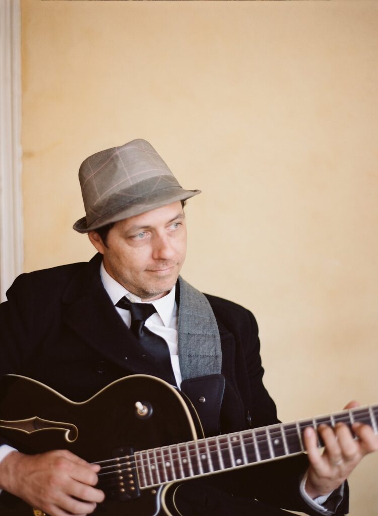 Jazz guitarist Lee Barbour at William Aiken House | Charleston Virtuosi
